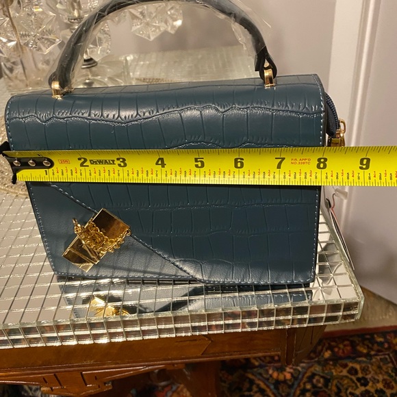 NWT Teal blue purse with gold hardware shoulder/crossbody strap-CityOne - Picture 14 of 16
